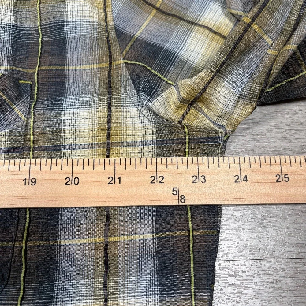 KUHL Shirt Men Large Plaid Crinkle Cotton Long‎ Sleeve Button Up Hiking Camping